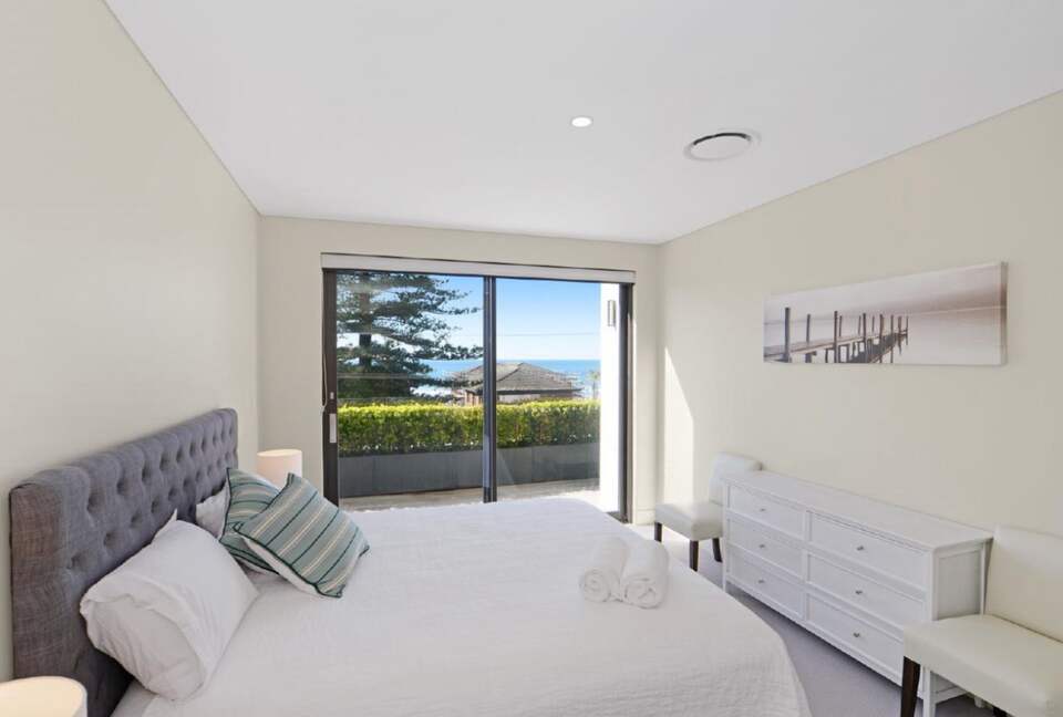 Luxurious Ocean View Apartment Steps from Avoca Beach - Avoca Beach, Australia
