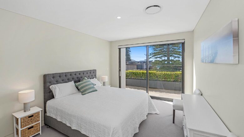 Luxurious Ocean View Apartment Steps from Avoca Beach - Avoca Beach, Australia