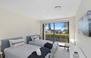 Luxurious Ocean View Apartment Steps from Avoca Beach - Avoca Beach, Australia
