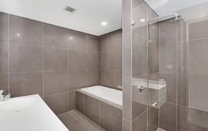 Luxurious Ocean View Apartment Steps from Avoca Beach - Avoca Beach, Australia