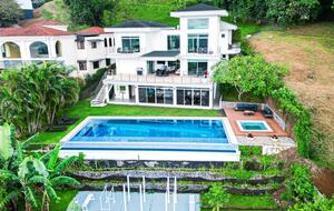 Casa Om | Luxury Villa with Infinity Pool - Ciudad Colón, Costa Rica