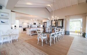 Open Plan Dining Area - Vaulted Ceiling