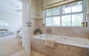 Entry Floor - Guest Bedroom (off Lounge) - En Suite (Bedroom 2)