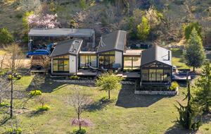 Picturesque Snowy Mountains Retreat - Yaouk, Australia