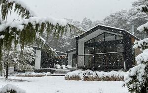 Picturesque Snowy Mountains Retreat - Yaouk, Australia