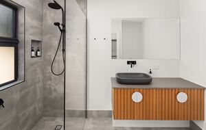 Picturesque Snowy Mountains Retreat - Yaouk, Australia