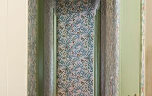 Interior Design Lovers Retreat Near the Ocean - Bellport, New York