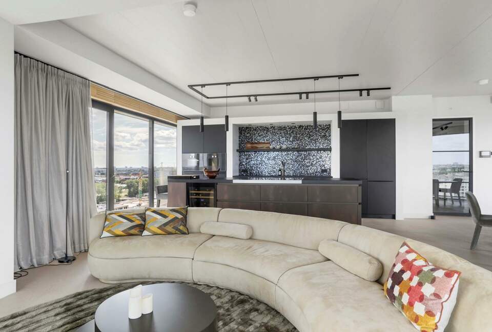 Haut | 13th Floor Skyview - Amsterdam, Netherlands