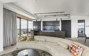 Haut | 13th Floor Skyview - Amsterdam, Netherlands