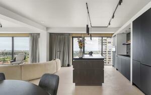 Haut | 13th Floor Skyview - Amsterdam, Netherlands