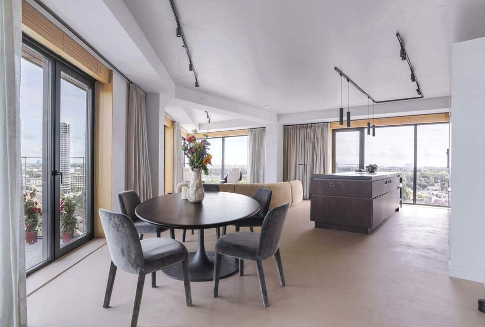 Haut | 13th Floor Skyview - Amsterdam, Netherlands