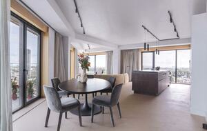 Haut | 13th Floor Skyview - Amsterdam, Netherlands