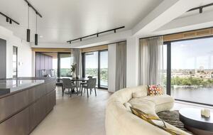 Haut | 13th Floor Skyview - Amsterdam, Netherlands