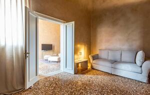 Timeless Venetian Retreat in a 15th century Palace - Venice, Italy