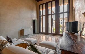 Timeless Venetian Retreat in a 15th century Palace - Venice, Italy