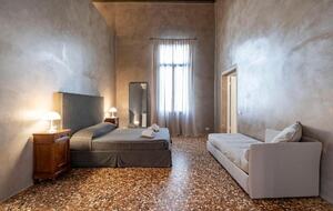 Timeless Venetian Retreat in a 15th century Palace - Venice, Italy