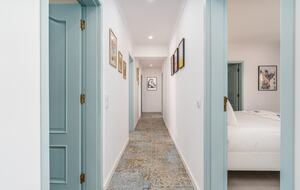 Stylish 5-Bedroom Algarve Retreat with Pool - Lagos, Portugal