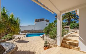 Stylish 5-Bedroom Algarve Retreat with Pool - Lagos, Portugal