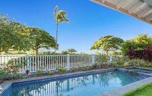 Modern Golf Front Retreat with Private Pool & Spa - Kailua Kona, Hawaii
