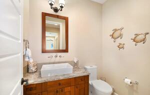 Modern Golf Front Retreat with Private Pool & Spa - Kailua Kona, Hawaii