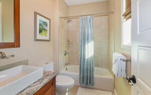 Modern Golf Front Retreat with Private Pool & Spa - Kailua Kona, Hawaii