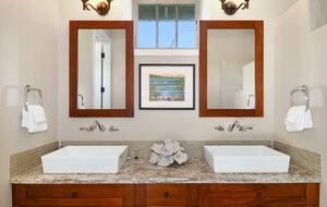 Modern Golf Front Retreat with Private Pool & Spa - Kailua Kona, Hawaii