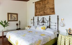 Villa Compound in Volcanic Crater Lake in El Salvador - Lago de Coatepeque, Santa Ana, El Salvador