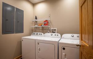 Log Cabin Luxury in the Woods - Fayetteville, West Virginia