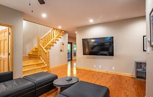 Log Cabin Luxury in the Woods - Fayetteville, West Virginia