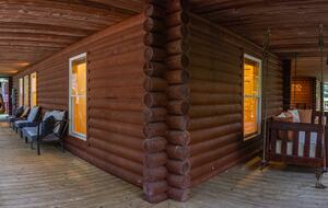 Log Cabin Luxury in the Woods - Fayetteville, West Virginia