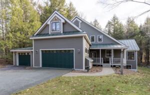 Spacious 6 Bedroom Family Vacation Getaway - Lincoln, New Hampshire