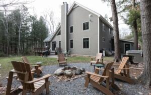 Spacious 6 Bedroom Family Vacation Getaway - Lincoln, New Hampshire