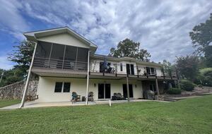 Lake Front Home | Smith Mountain Lake - Union Hall, Virginia