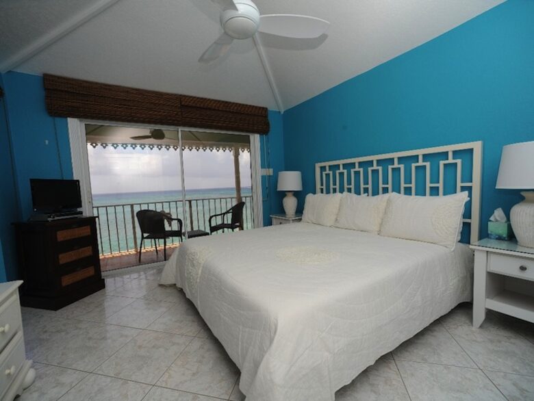 Boggy Sand Villa - West Bay, Cayman Islands