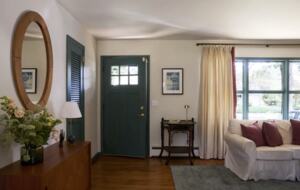 Interior Design Lovers Retreat Near the Ocean - Bellport, New York