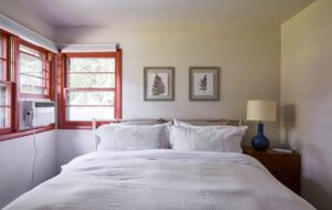 Interior Design Lovers Retreat Near the Ocean - Bellport, New York