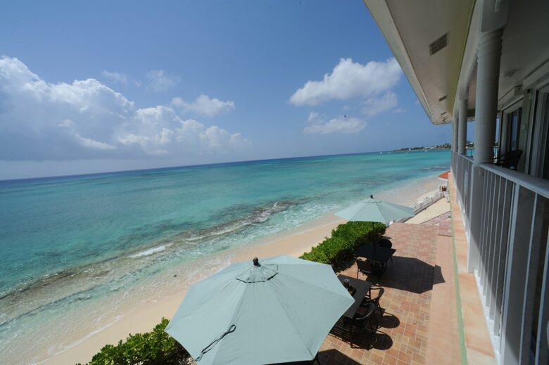 Boggy Sand Villa - West Bay, Cayman Islands
