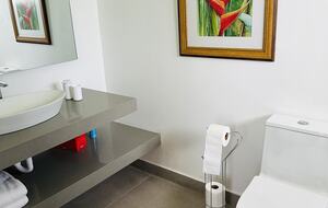 Exquisite 6,000 sqft Beach Villa with Resort-Like Pool - Puerto San Jose, Guatemala