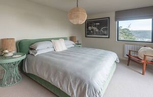 Murrawingi Modern Coastal Home - Salcombe, United Kingdom