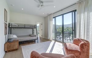 Mountain Views near Shenandoah NP, Charlottesville, Vineyards & Blue Ridge Parkway - Afton, Virginia