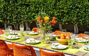 Atomic Hideaway: Iconic Mid-Century Retreat - Palm Springs, California