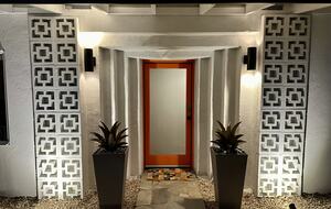 Atomic Hideaway: Iconic Mid-Century Retreat - Palm Springs, California