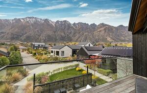Architectural Luxury in Jack's Point, NZ - Queenstown, New Zealand