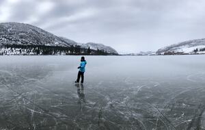 Lakeside Escape in Wine Country and Winter Wonderland - Oliver, Canada