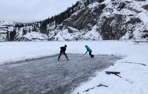 Lakeside Escape in Wine Country and Winter Wonderland - Oliver, Canada