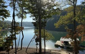 Lakefront Family Hideaway - Jacksboro, Tennessee