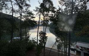 Lakefront Family Hideaway - Jacksboro, Tennessee