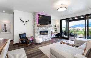 Cosmic Cowboy Retreat - Whitefish, Montana