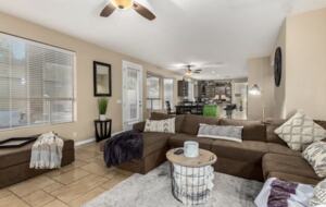 Spacious 5-Bed Glendale Retreat with Game Room & Pool - Glendale, Arizona