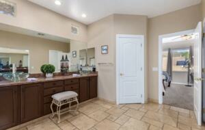 Spacious 5-Bed Glendale Retreat with Game Room & Pool - Glendale, Arizona